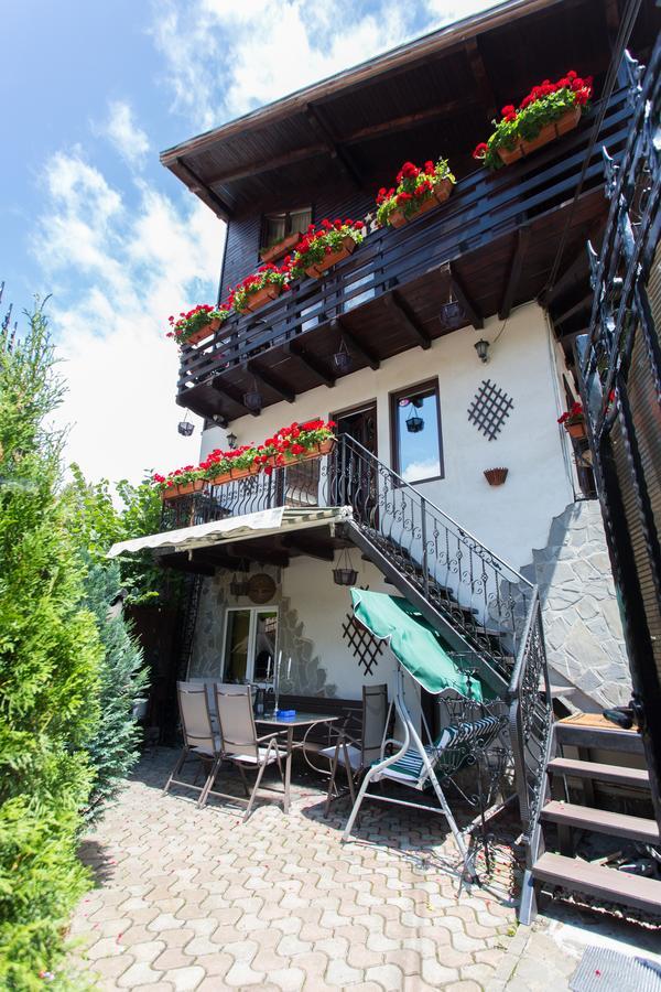 Pension Casa Wenge Sinaia Zewnętrze zdjęcie