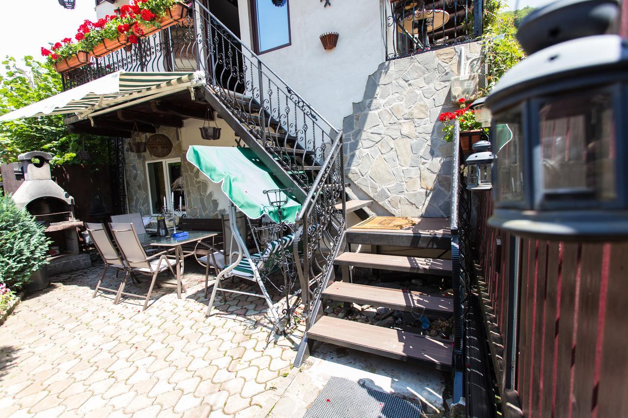 Pension Casa Wenge Sinaia Zewnętrze zdjęcie
